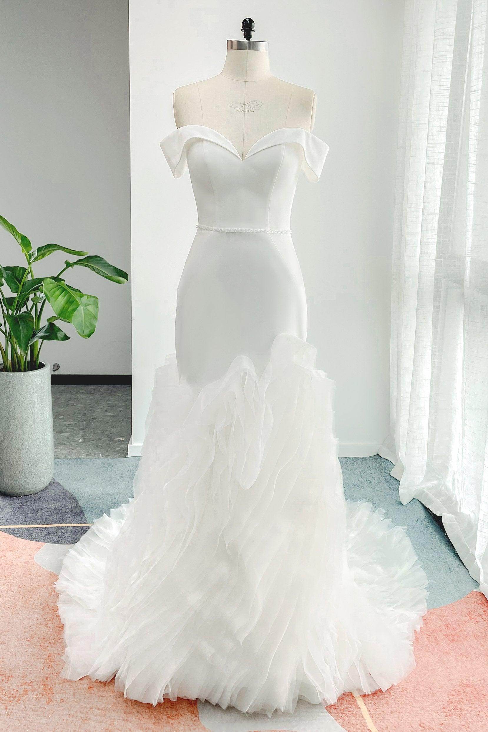 Trumpet-Mermaid Court Train Stretch Satin Wedding Dress CW3159 - COCOMELODY